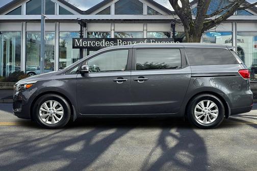 2016 Kia Sedona LX