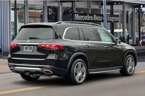 2025 Mercedes-Benz GLS 450 4MATIC