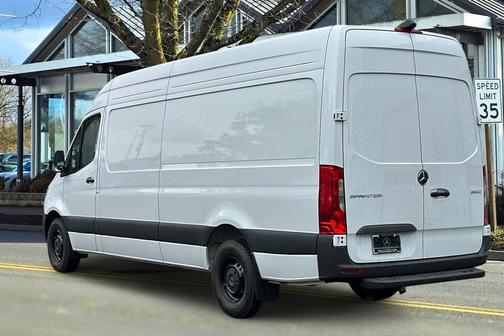 2026 Mercedes-Benz Sprinter 2500 High Roof