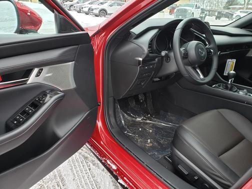 2026 Mazda Mazda3 FWD w/Premium Package