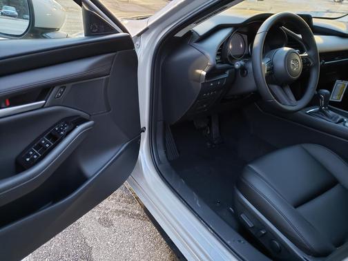 2026 Mazda Mazda3 FWD w/Preferred Package