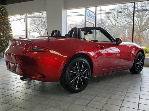 2024 Mazda MX-5 Miata Grand Touring