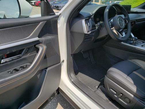 2025 Mazda CX-90 PHEV Premium Plus