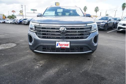2025 Volkswagen Atlas 2.0T SE w/ Technology