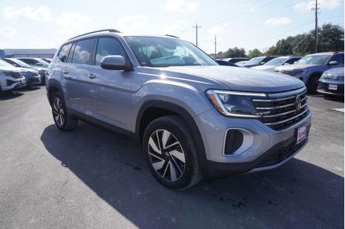 2025 Volkswagen Atlas 2.0T SE w/ Technology