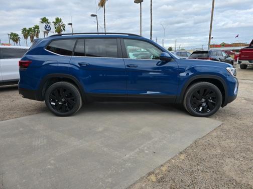 2025 Volkswagen Atlas 2.0T SE w/ Technology