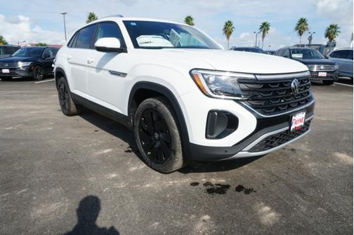2025 Volkswagen Atlas Cross Sport 2.0T SE w/ Technology