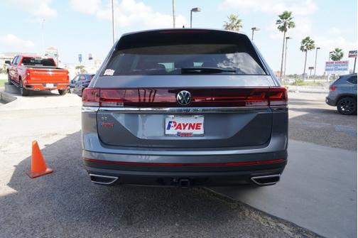 2024 Volkswagen Atlas 2.0T SE w/ Technology