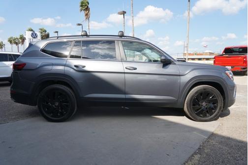 2024 Volkswagen Atlas 2.0T SE w/ Technology