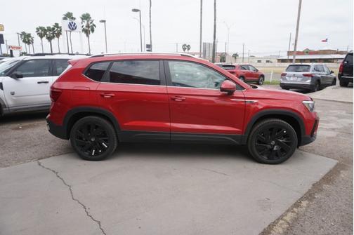 2024 Volkswagen Taos 1.5T SE
