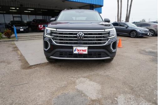 2024 Volkswagen Atlas 2.0T SE w/ Technology
