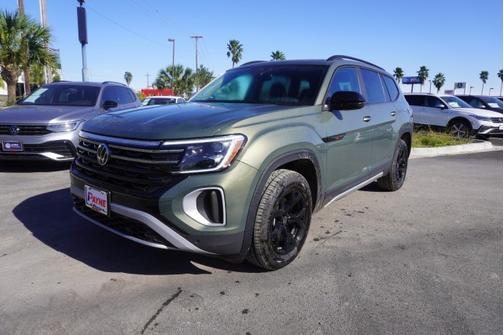 2025 Volkswagen Atlas 2.0T Peak Edition