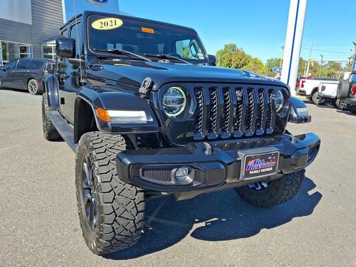 2021 Jeep Gladiator OVERLAND