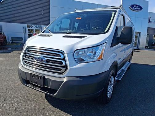 2018 Ford Transit-250 130 WB LOW ROOF CARGO