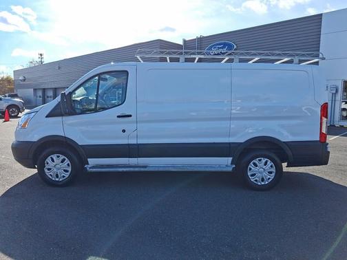 2018 Ford Transit-250 130 WB LOW ROOF CARGO