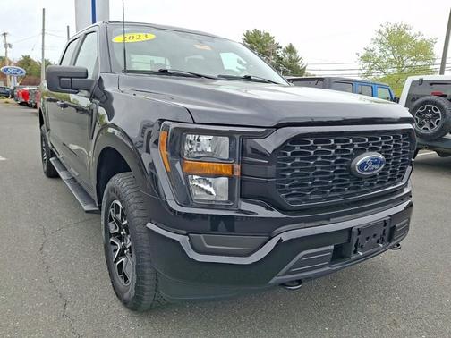 AGATE BLACK METALLIC 2023 Ford F-150 XL