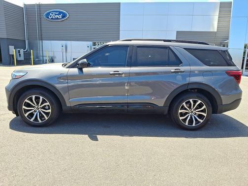 CARBONIZED GRAY METALLIC 2023 Ford Explorer ST-LINE