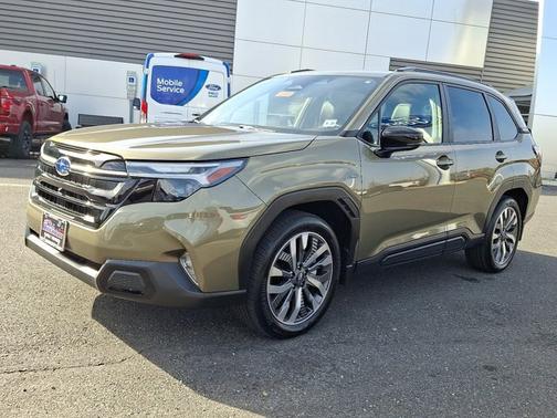 2025 Subaru Forester TOURING