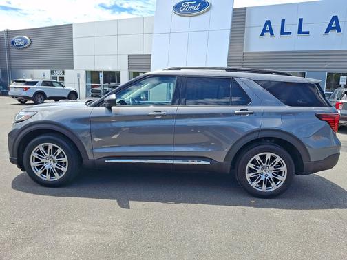 CARBONIZED GRAY METALLIC 2025 Ford Explorer ACTIVE