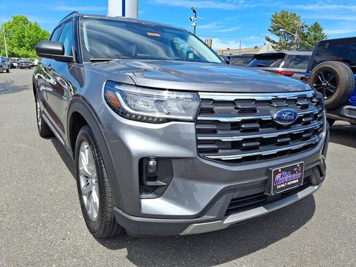 CARBONIZED GRAY METALLIC 2025 Ford Explorer ACTIVE
