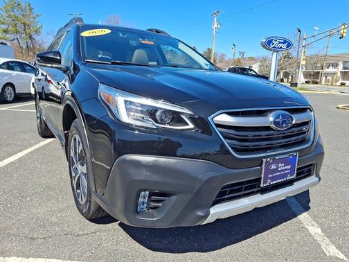 Crystal Black Silica 2020 Subaru Outback LIMITED XT