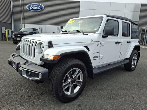 2023 Jeep Wrangler SAHARA