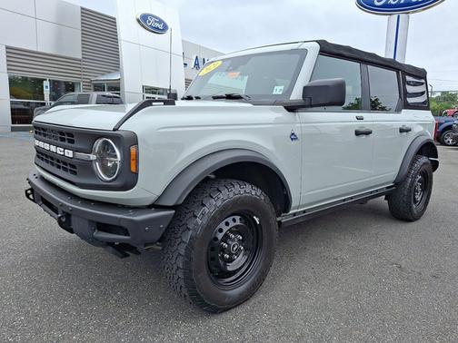 2021 Ford Bronco BLACK DIAMOND