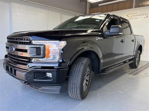 Photo 3 of 38 of 2020 Ford F-150 XLT