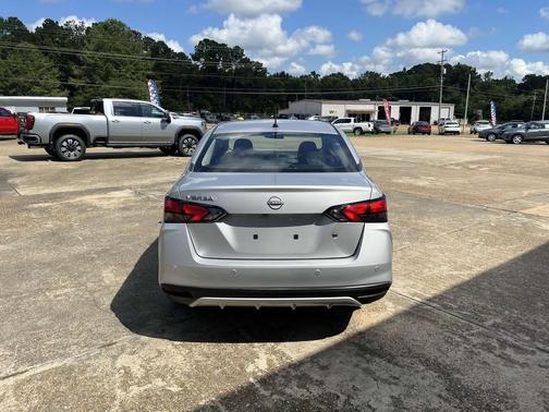 2025 Nissan Versa 1.6 S