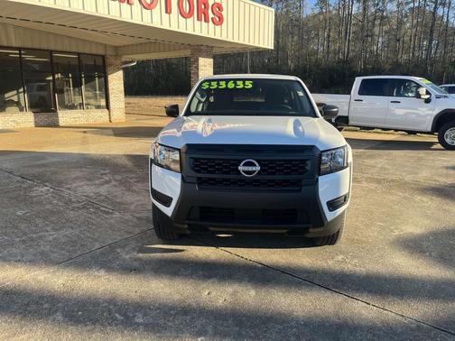 2025 Nissan Frontier S