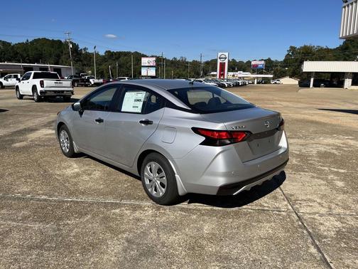 2025 Nissan Versa 1.6 S
