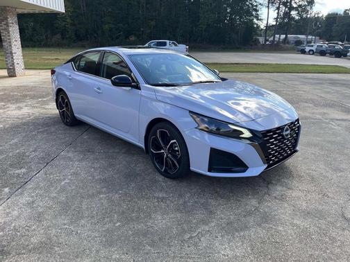 Gray Sky Pearl 2025 Nissan Altima SR FWD