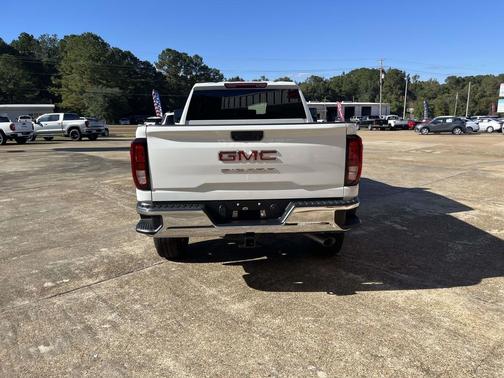 2026 GMC Sierra 2500 Base