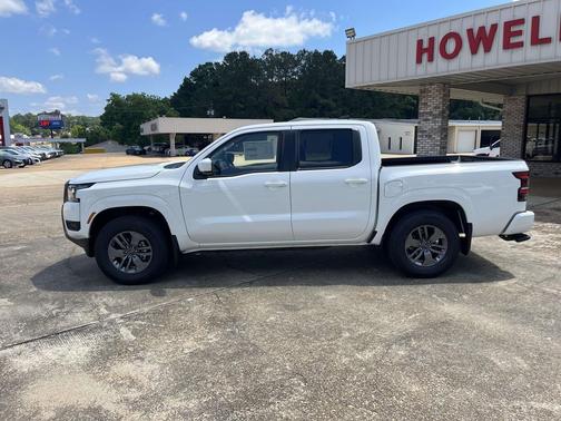 Glacier White 2026 Nissan Frontier SV