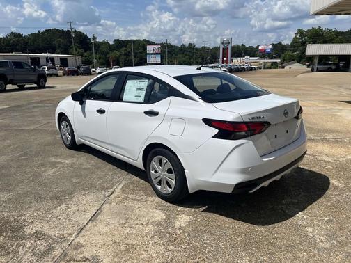 2025 Nissan Versa 1.6 S