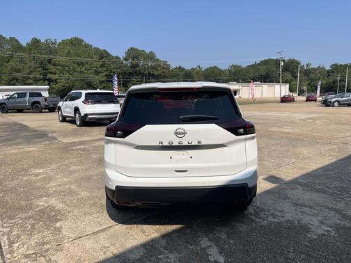 2026 Nissan Rogue S