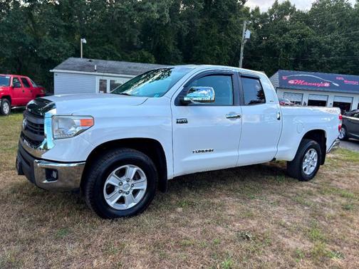 2015 Toyota Tundra SR5