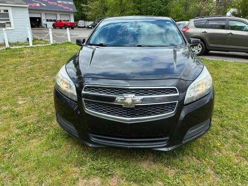 Black 2013 Chevrolet Malibu 1LT
