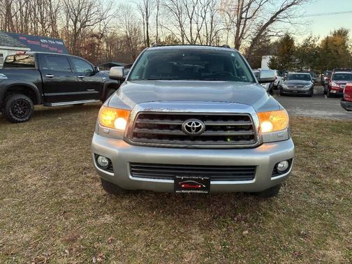 2013 Toyota Sequoia SR5