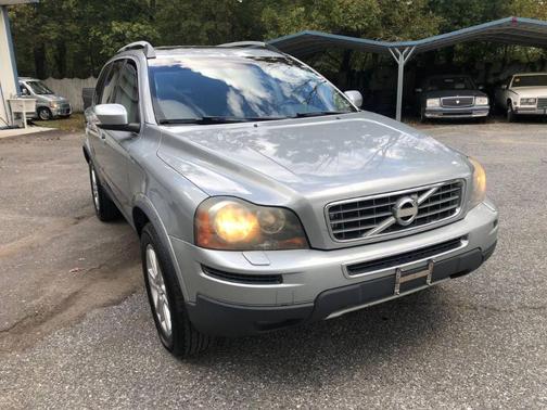 Premium Electric Silver Metallic 2011 Volvo XC90 3.2