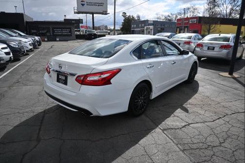 White 2017 Nissan Altima 2.5 S