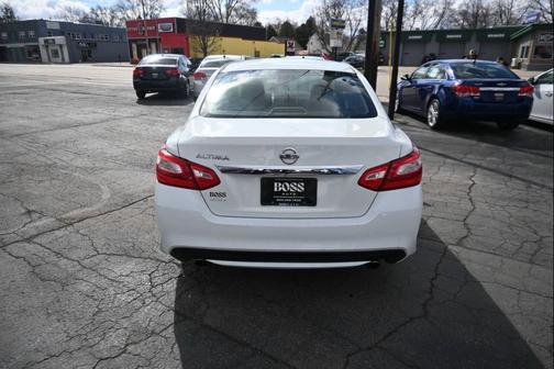 White 2017 Nissan Altima 2.5 S