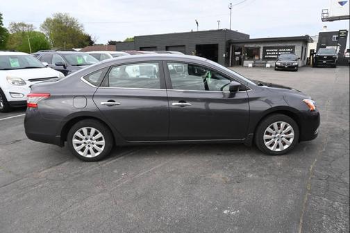 Gray 2015 Nissan Sentra SV