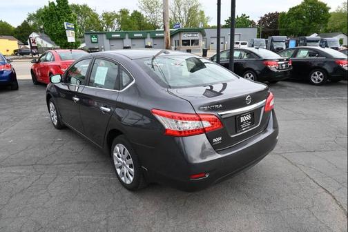 Gray 2015 Nissan Sentra SV