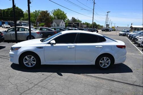 White 2017 Kia Optima LX