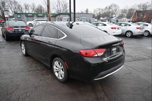 2016 Chrysler 200 Limited