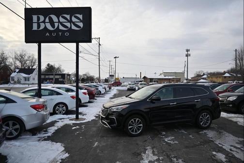 2018 Hyundai SANTA FE SE