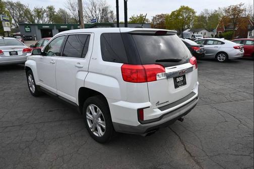 White 2017 GMC Terrain SLE-1