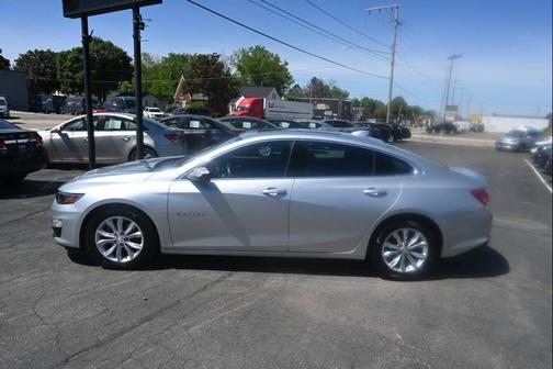 Silver 2020 Chevrolet Malibu FWD LT