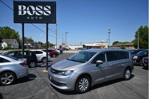 2017 Chrysler Pacifica Touring